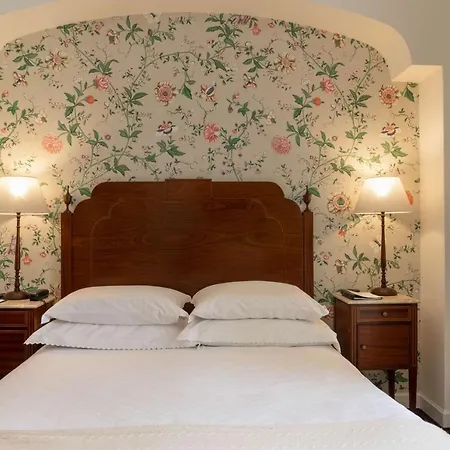 Heritage As Janelas Verdes Inn - Riverside Hotel Lisbon