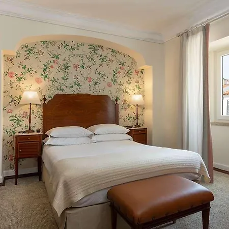 Otel As Janelas Verdes - Heritage Collection - Riverside 4*