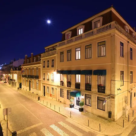 Heritage As Janelas Verdes Inn - Riverside Hotel 4*