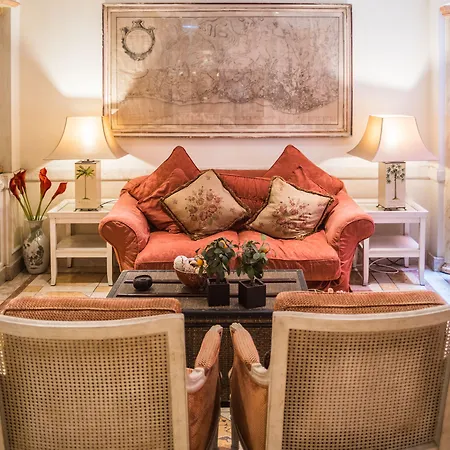 Heritage As Janelas Verdes Inn - Riverside Hotel 4*