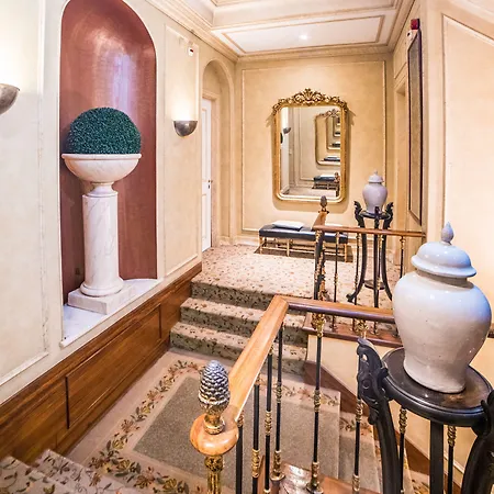 Heritage As Janelas Verdes Inn - Riverside Lisbon