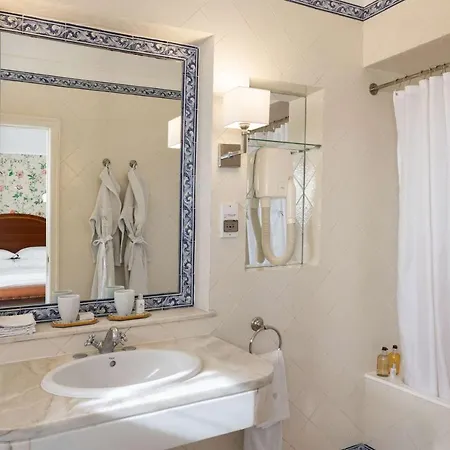 As Janelas Verdes - Heritage Collection - Riverside Hotel Lisbona