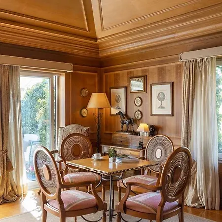 Hotel As Janelas Verdes - Heritage Collection - Riverside 4*